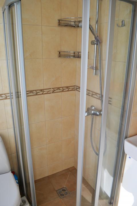 dušas+wc