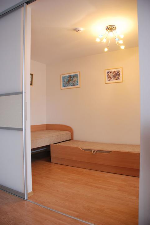 Room2